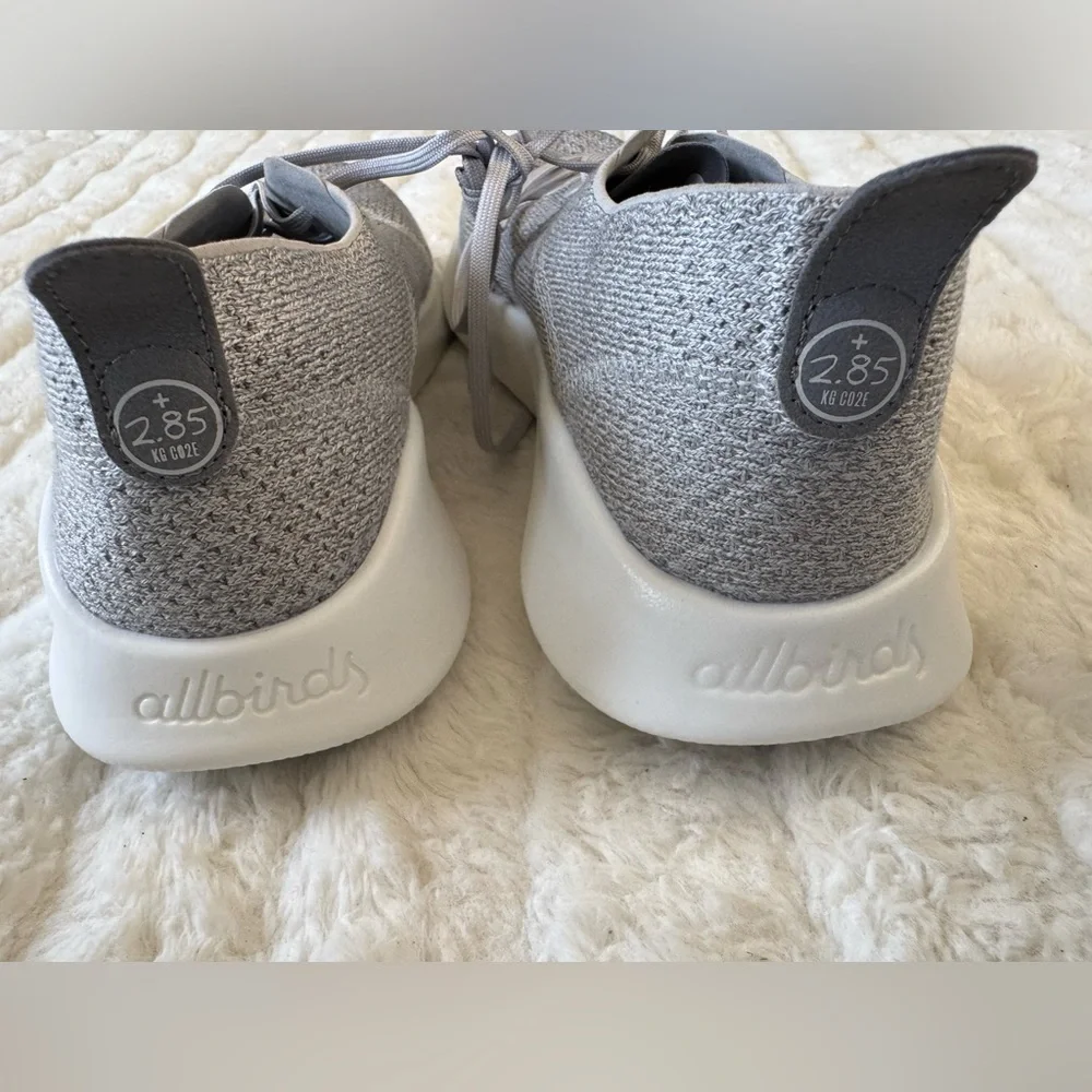 New men’s Allbirds tree Runners in Light Gray - Picture 3 of 5